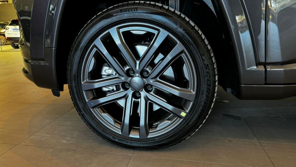 jeep compass 2.0 hurricane 4 turbo gasolina overland at9. 0km jeep compass 2.0 hurricane 4 turbo gasolina overland at9. 0km