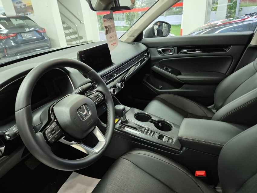 honda civic 2.0 di e:hev touring e-cvt.