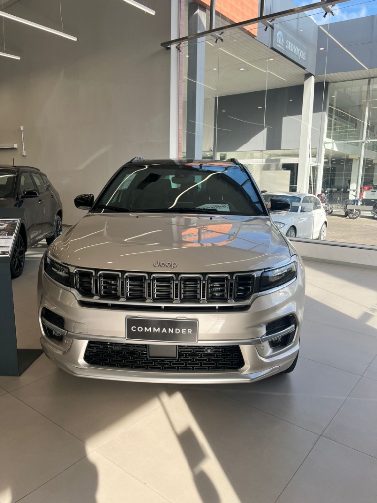 jeep commander 2.2 turbo diesel overland at9 2.7 gasolina 5p automatico 2025 jeep commander 2.2 turbo diesel overland at9 2.7 gasolina 5p automatico 2025