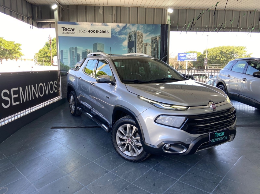 fiat toro 2.0 16v turbo diesel ranch 4wd at9 4p automatico 2021 fiat toro 2.0 16v turbo diesel ranch 4wd at9 4p automatico 2021