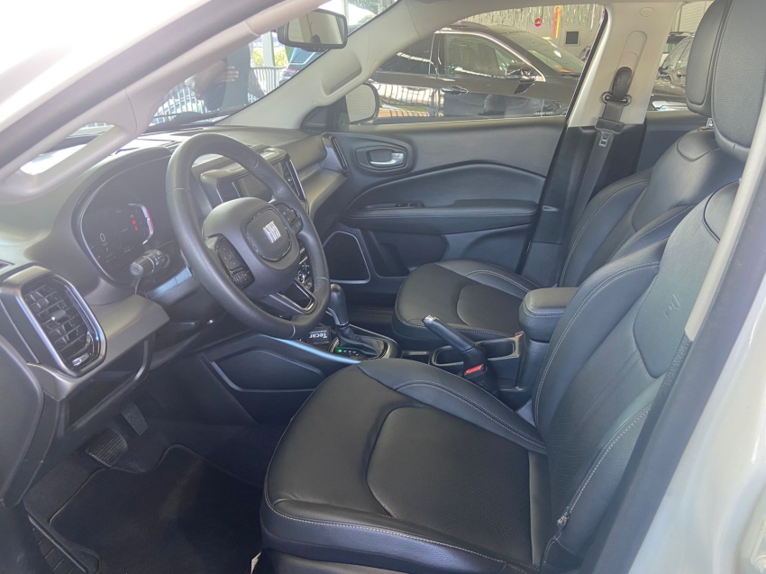 fiat toro 2.0 16v turbo diesel volcano 4wd at9 4p automatico 2023 fiat toro 2.0 16v turbo diesel volcano 4wd at9 4p automatico 2023