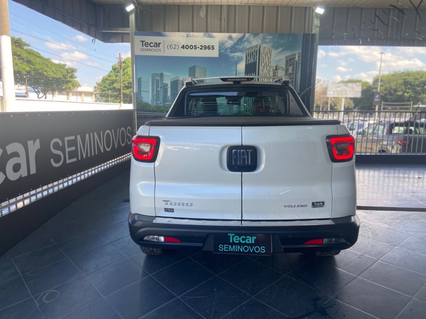 fiat toro 2.0 16v turbo diesel volcano 4wd at9 4p automatico 2023 fiat toro 2.0 16v turbo diesel volcano 4wd at9 4p automatico 2023