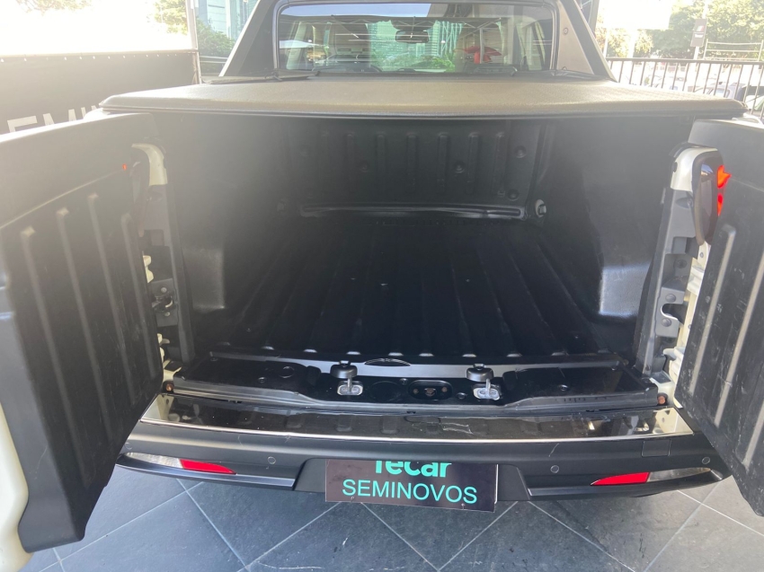 fiat toro 2.0 16v turbo diesel volcano 4wd at9 4p automatico 2023 fiat toro 2.0 16v turbo diesel volcano 4wd at9 4p automatico 2023