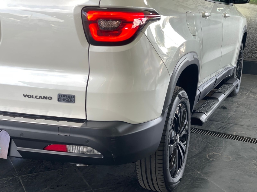 fiat toro 1.3 turbo 270 flex volcano at6 4p automatico 2024 fiat toro 1.3 turbo 270 flex volcano at6 4p automatico 2024