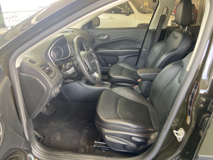 jeep compass 2.0 16v flex longitude automatico 4p 2020