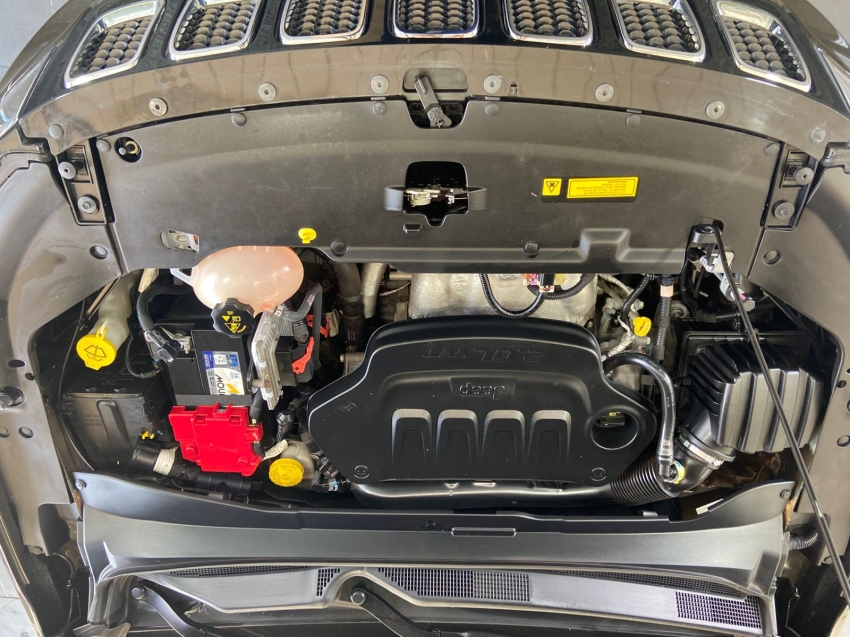 jeep compass 2.0 16v flex longitude automatico 4p 2020