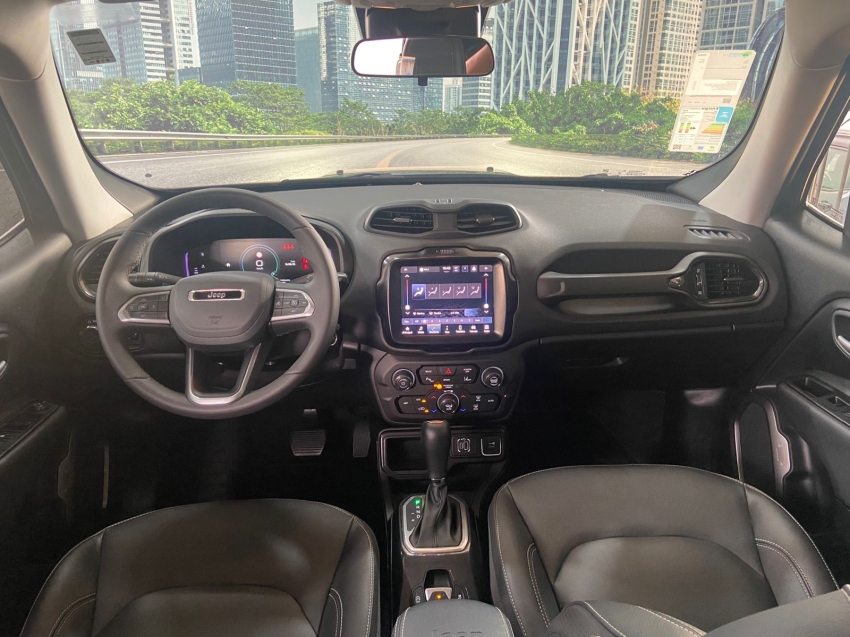 jeep renegade 1.3 t270 turbo flex longitude at6 4p automatico 2025 jeep renegade 1.3 t270 turbo flex longitude at6 4p automatico 2025