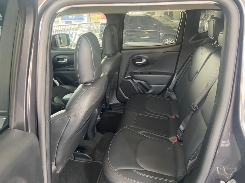 jeep renegade 1.3 t270 turbo flex longitude at6 4p automatico 2025 jeep renegade 1.3 t270 turbo flex longitude at6 4p automatico 2025