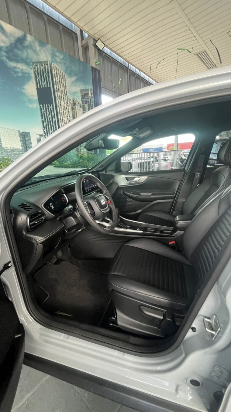 fiat fastback 1.0 turbo 200 flex impetus cvt 4p automatico 2024