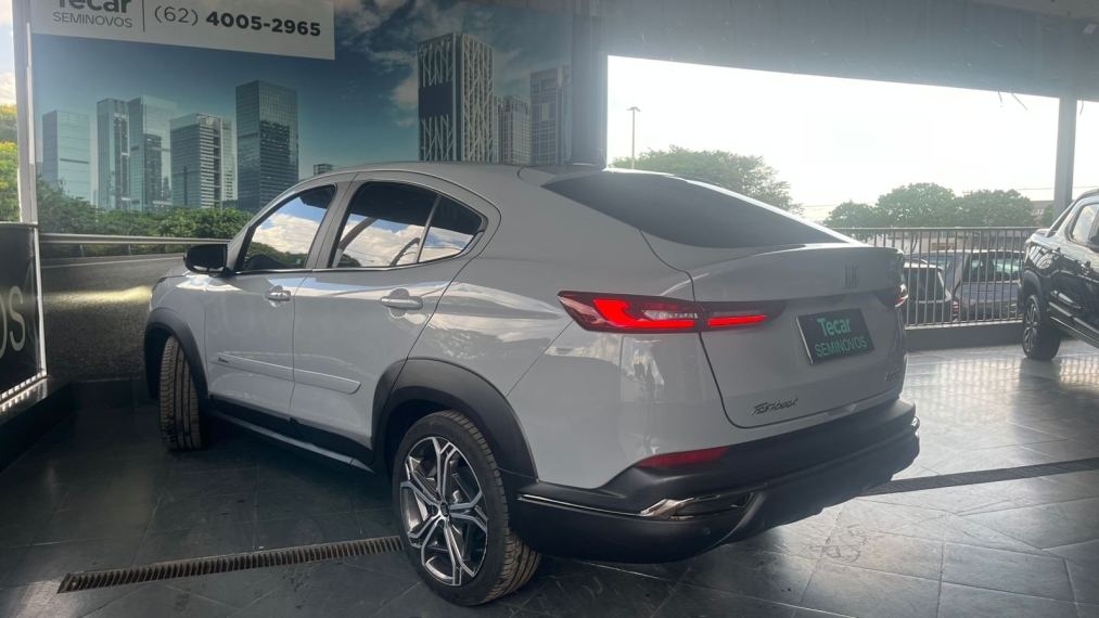 fiat fastback 1.0 turbo 200 flex impetus cvt 4p automatico 2024
