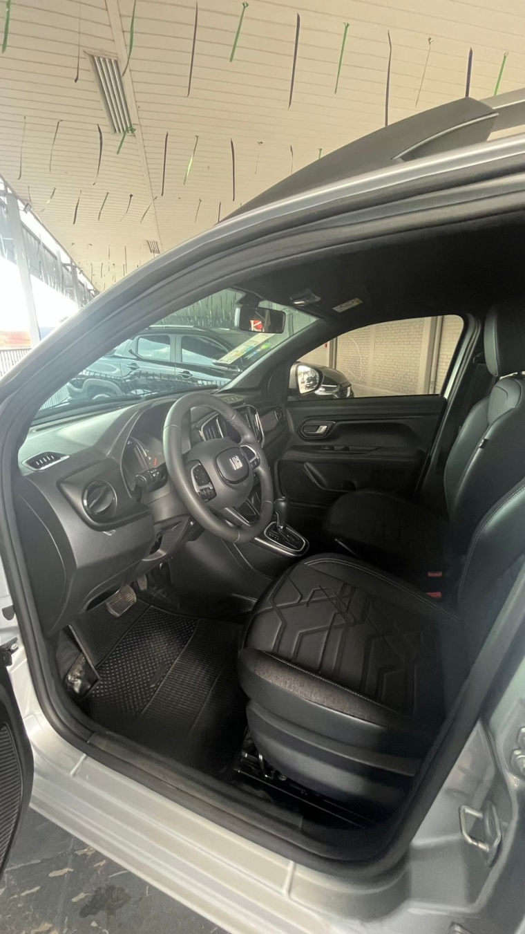 fiat strada 1.3 firefly flex volcano cd cvt 4p automatico 2024 fiat strada 1.3 firefly flex volcano cd cvt 4p automatico 2024