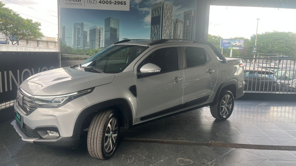 fiat strada 1.3 firefly flex volcano cd cvt 4p automatico 2024 fiat strada 1.3 firefly flex volcano cd cvt 4p automatico 2024
