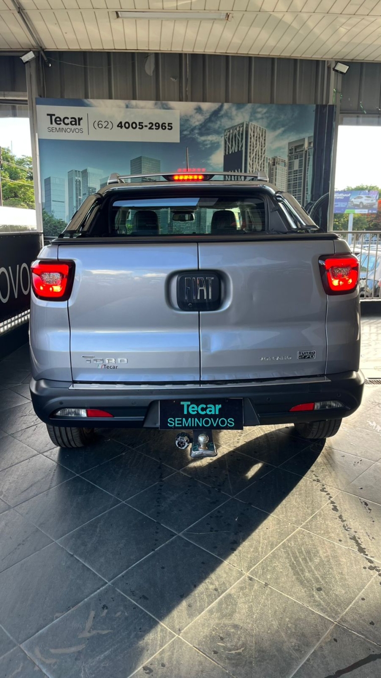 fiat toro 1.3 turbo 270 flex volcano at6 4p automatico 20253