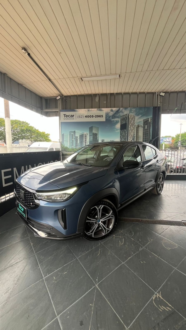 fiat fastback 1.0 turbo 200 hybrid impetus cvt hibrido 4p automatico 2025