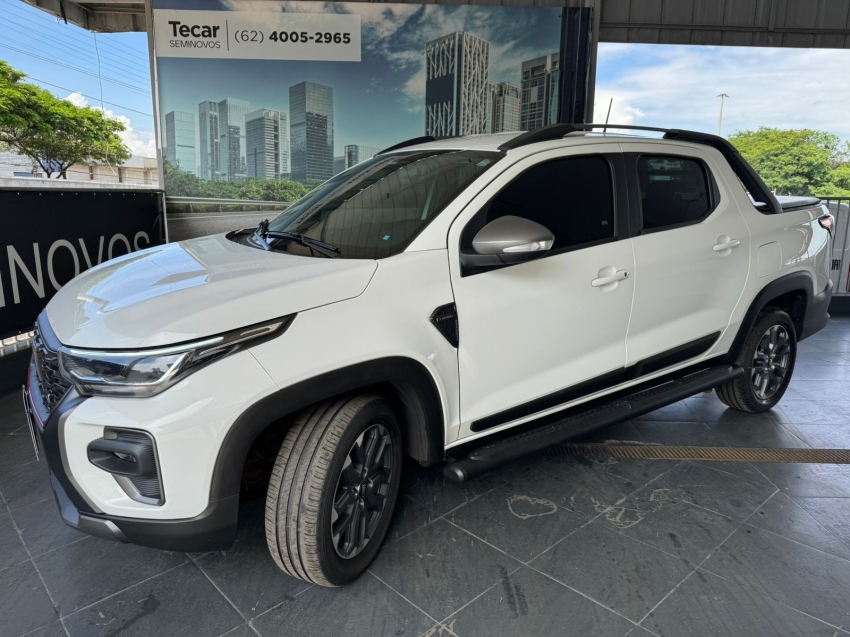 fiat strada 1.0 turbo 200 flex ultra cd cvt 4p automatico 2025