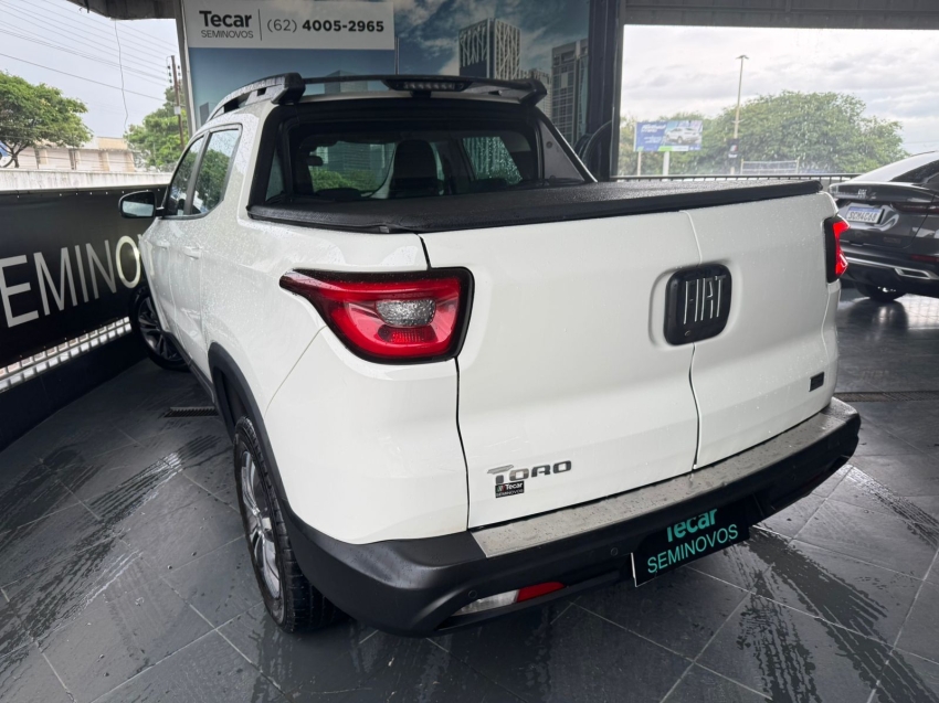 fiat toro 2.0 16v turbo diesel freedom 4wd at9 4p automatico 20224