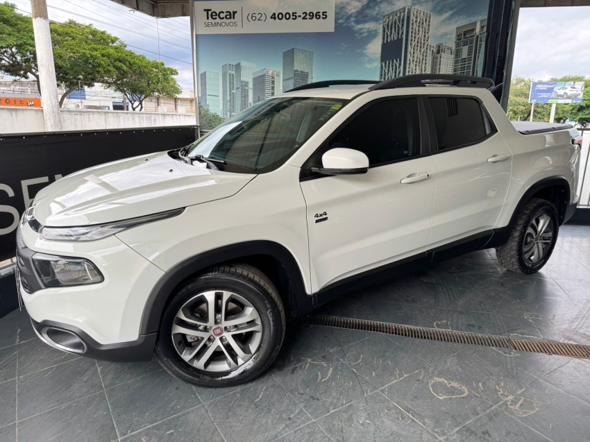 fiat toro 2.0 16v turbo diesel freedom 4wd at9 4p automatico 2019