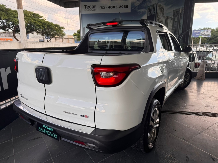 fiat toro 2.0 16v turbo diesel freedom 4wd at9 4p automatico 20194