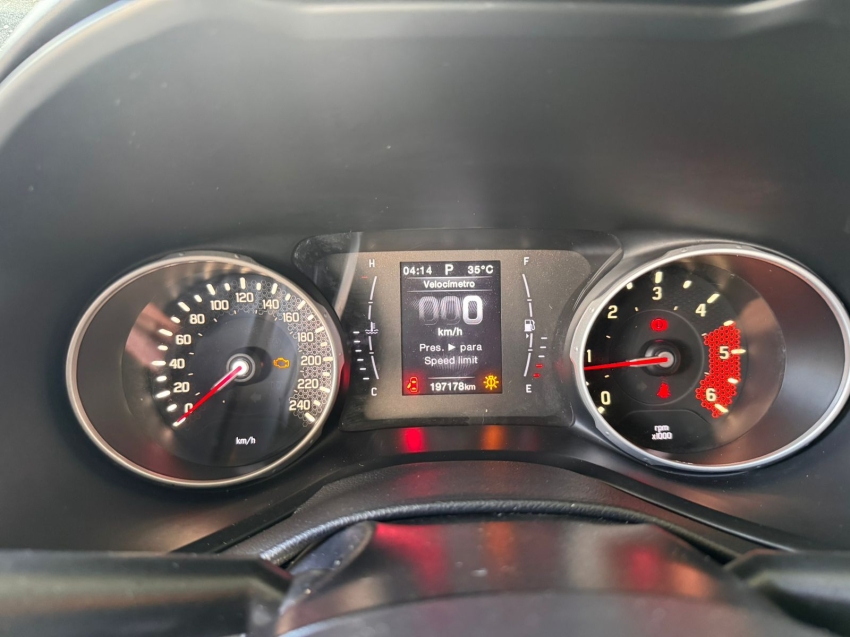 fiat toro 2.0 16v turbo diesel freedom 4wd at9 4p automatico 20196