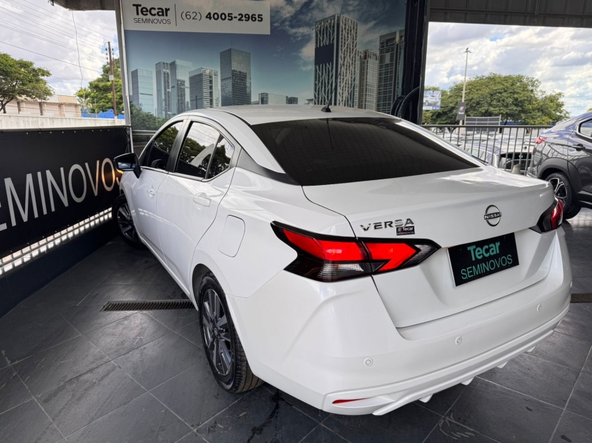 nissan versa 1.6 16v flex advance xtronic 4p automatico 20243