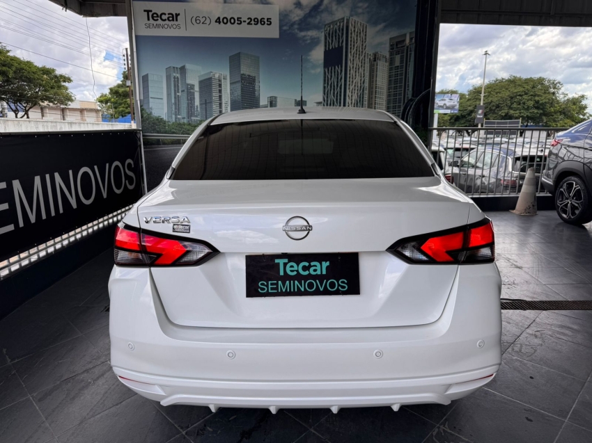 nissan versa 1.6 16v flex advance xtronic 4p automatico 20245