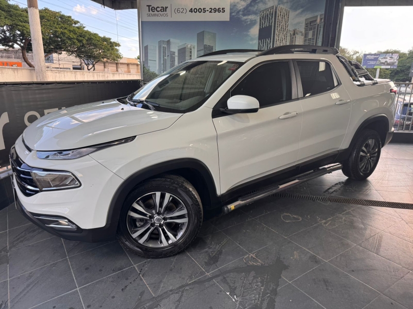 fiat toro 2.0 16v turbo diesel freedom 4wd at9 4p automatico 2022