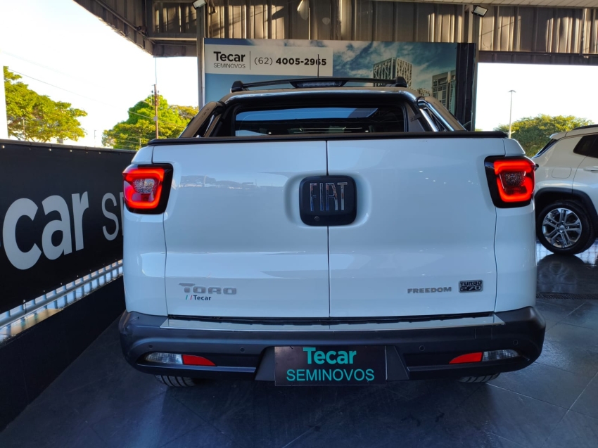 fiat toro 1.3 turbo 270 flex freedom at6 4p automatico 20255