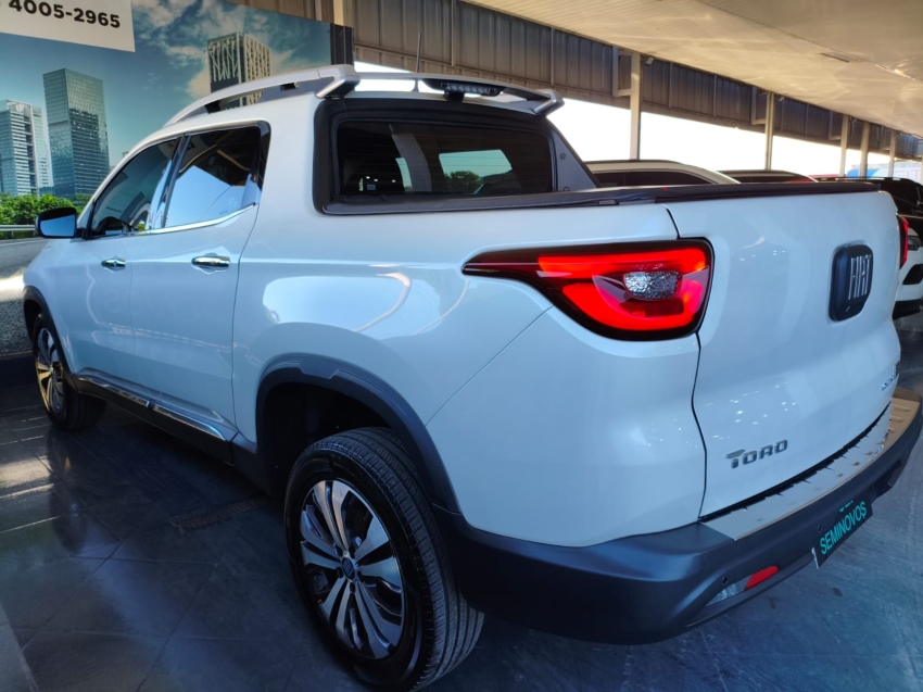 fiat toro 2.0 16v turbo diesel volcano 4wd at9 4p automatico 20255