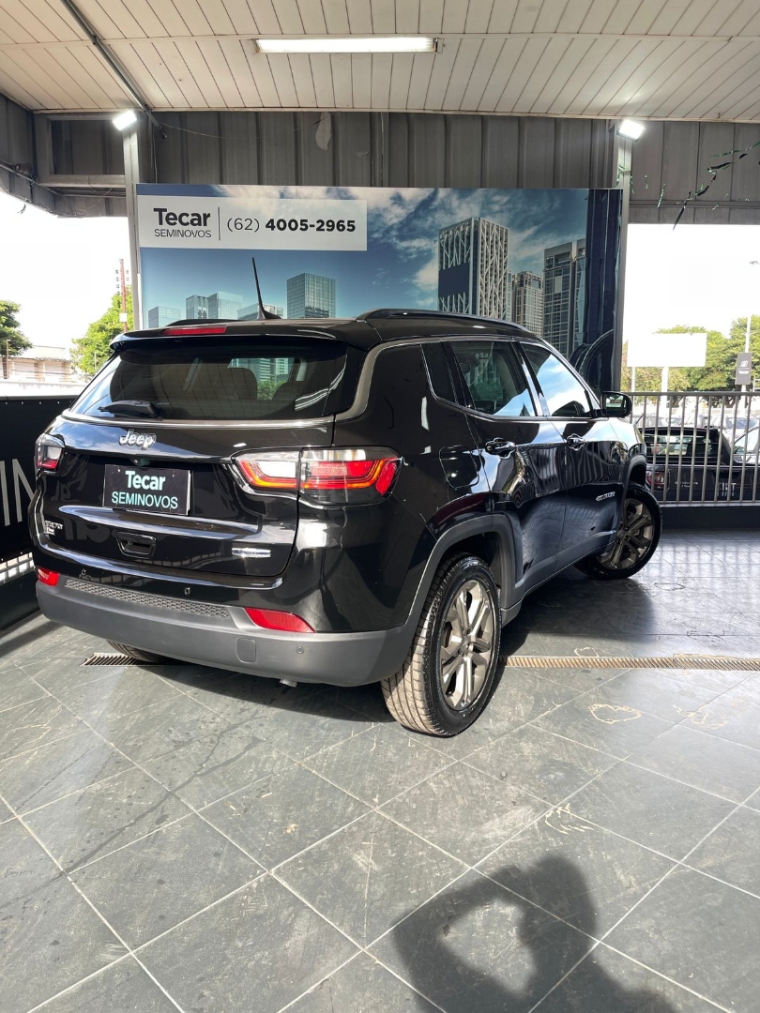 jeep compass 1.3 t270 turbo flex longitude at6 4p automatico 2024 jeep compass 1.3 t270 turbo flex longitude at6 4p automatico 2024