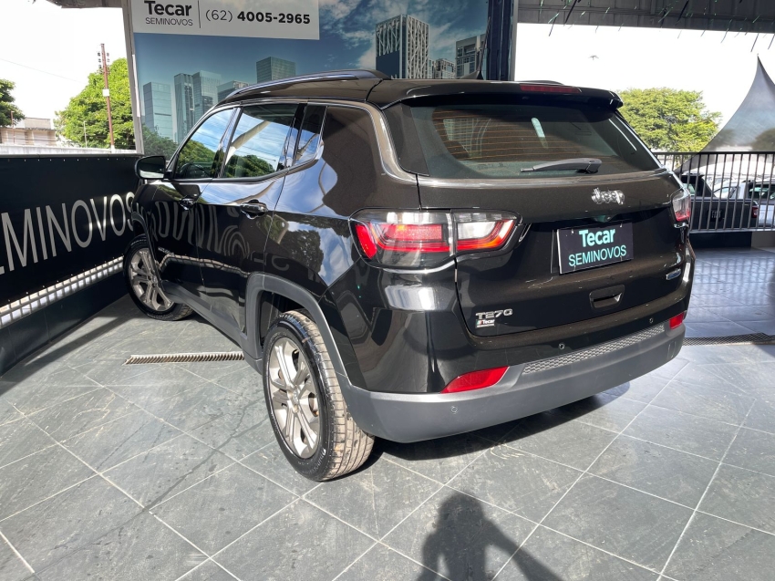 jeep compass 1.3 t270 turbo flex longitude at6 4p automatico 2024 jeep compass 1.3 t270 turbo flex longitude at6 4p automatico 2024
