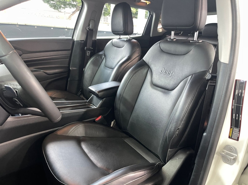 jeep compass 1.3 t270 turbo flex longitude at6 4p automatico 2022 jeep compass 1.3 t270 turbo flex longitude at6 4p automatico 2022