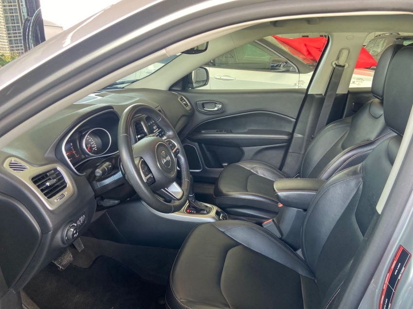 jeep compass 2.0 16v flex longitude automatico 4p 2019