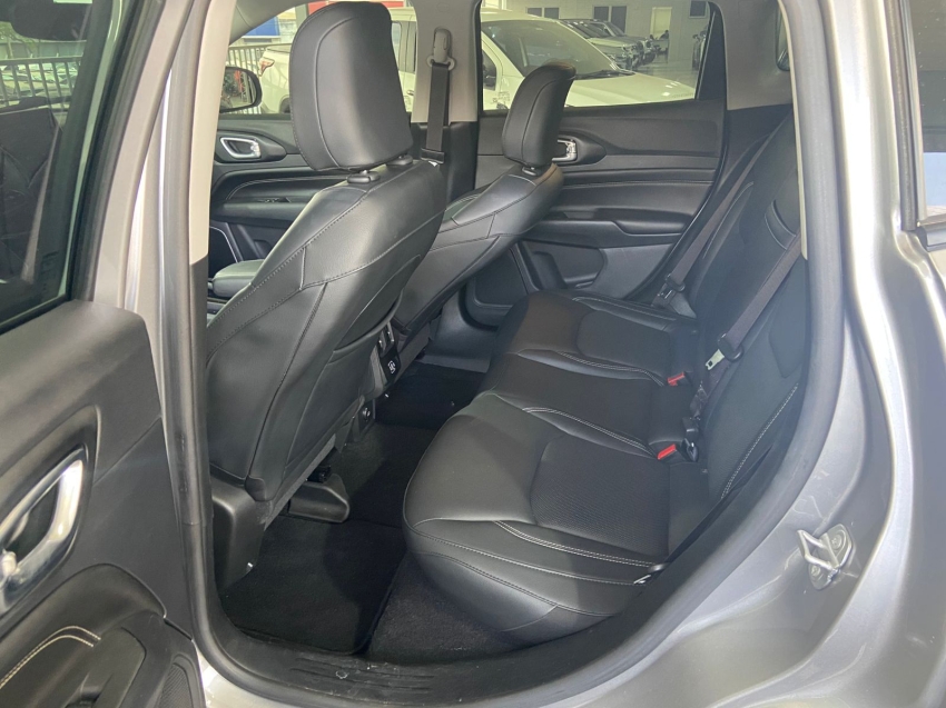 jeep compass 1.3 t270 turbo flex longitude at6 4p automatico 2023