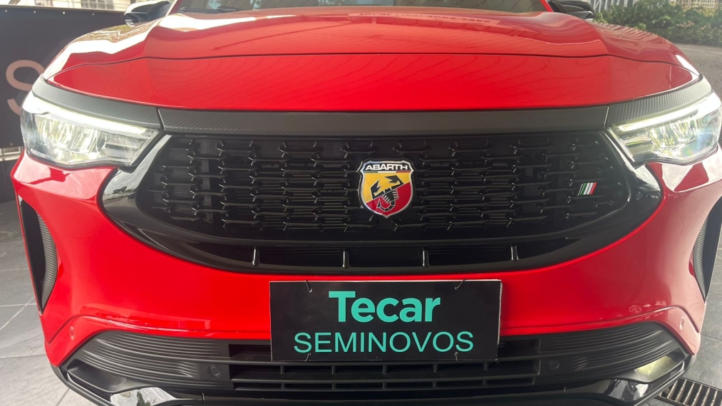 fiat fastback 1.3 turbo 270 flex abarth at6 4p automatico 2025