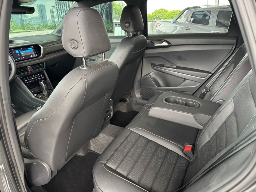 volkswagen taos 1.4 250 tsi total flex highline automatico 4p 202410