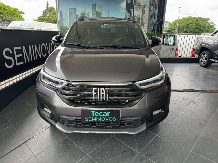 fiat strada 1.3 firefly flex volcano cd cvt 4p automatico 2025