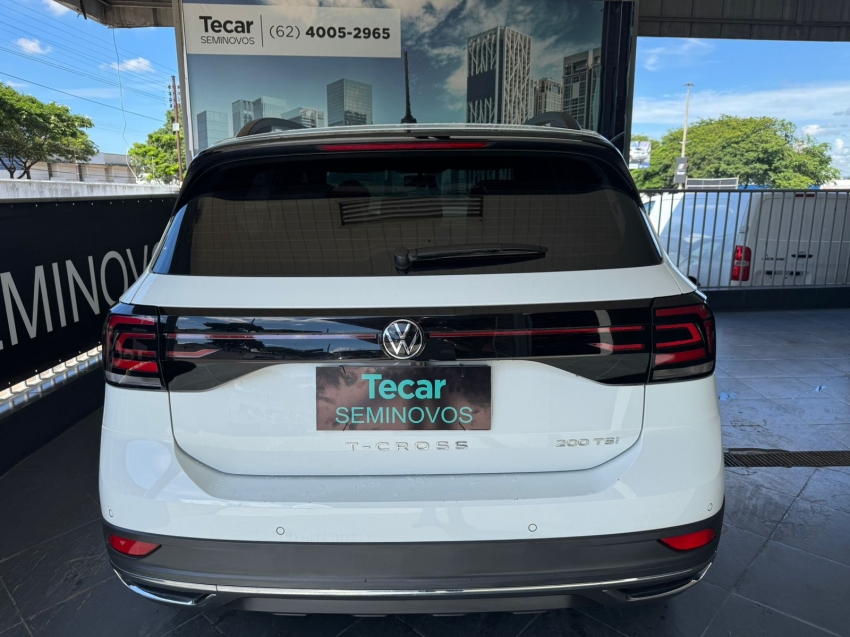 volkswagen t-cross 1.0 200 tsi total flex comfortline automatico 4p 20235