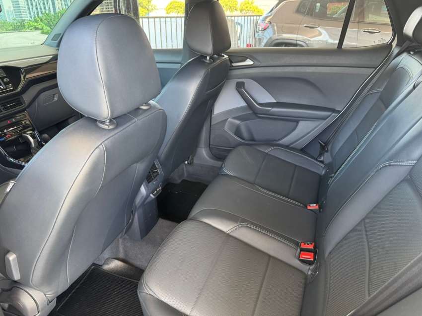 volkswagen t-cross 1.0 200 tsi total flex comfortline automatico 4p 202310