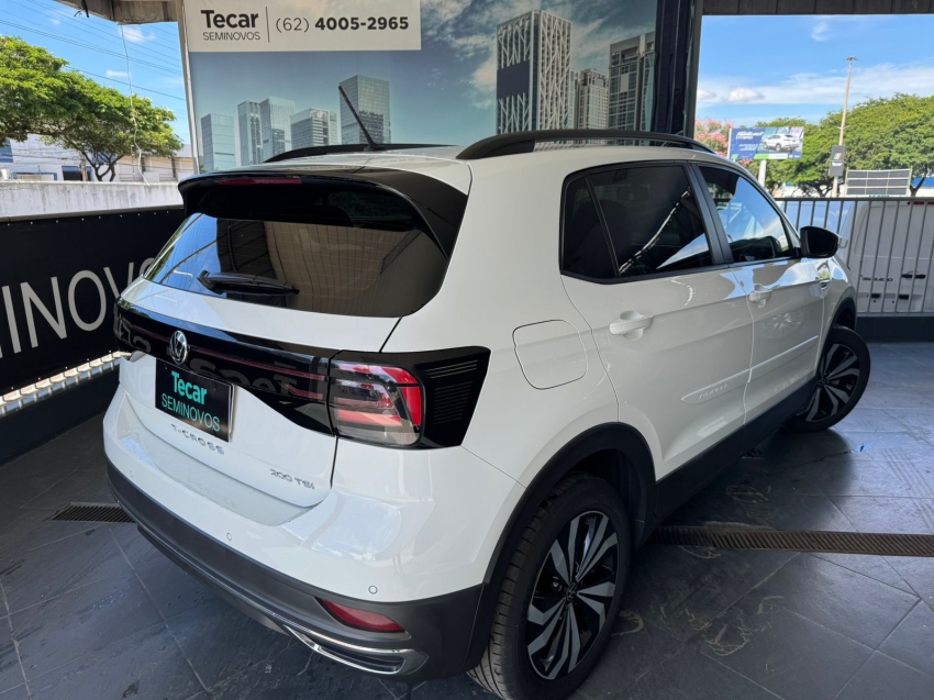 volkswagen t-cross 1.0 200 tsi total flex comfortline automatico 4p 20233