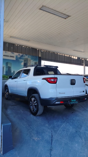 fiat toro 1.3 turbo 270 flex freedom at6 4p automatico 20233