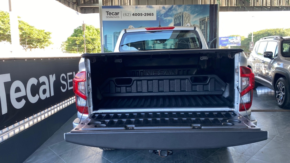 nissan frontier 2.3 16v turbo diesel platinum cd 4x4 automatico 4p 2023