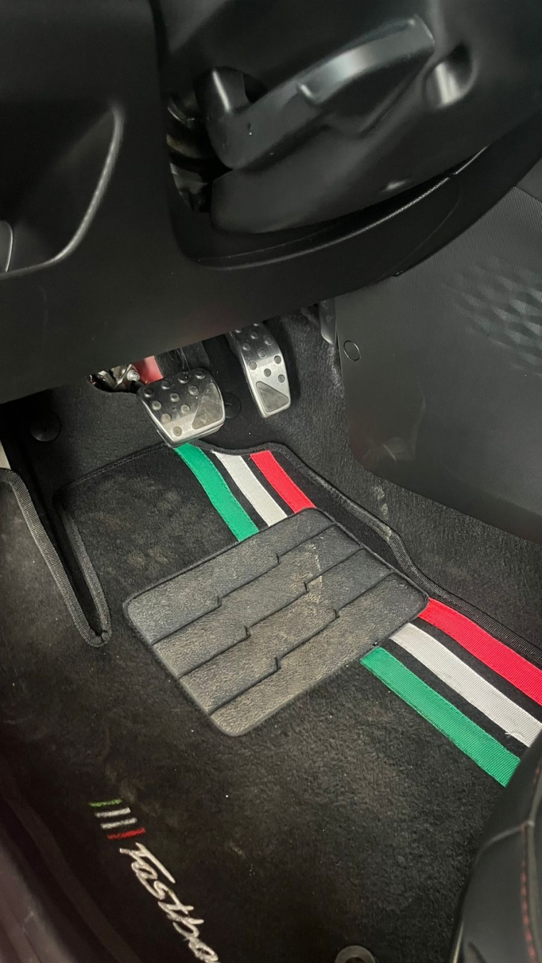 fiat fastback 1.3 turbo 270 flex abarth at6 4p automatico 2025