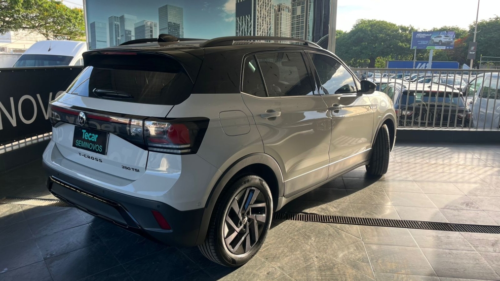 volkswagen t-cross 1.4 250 tsi total flex highline automatico 4p 20255