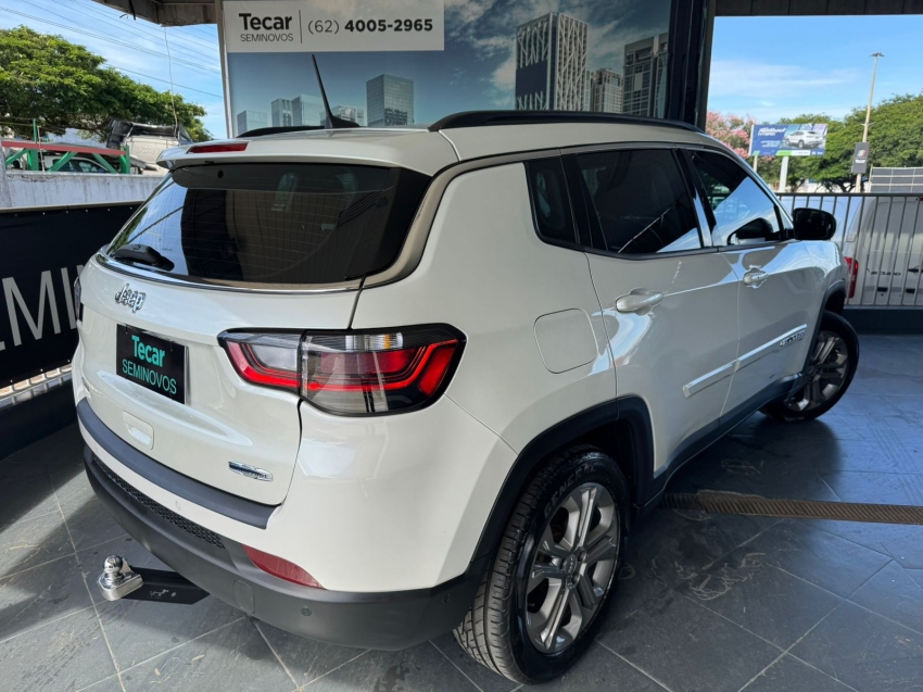 jeep compass 1.3 t270 turbo flex longitude at6 4p automatico 20234