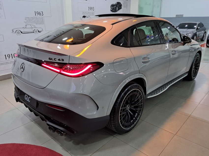 mercedes-benz glc 43 amg 2.0 mhev coupe 4matic speedshift.6