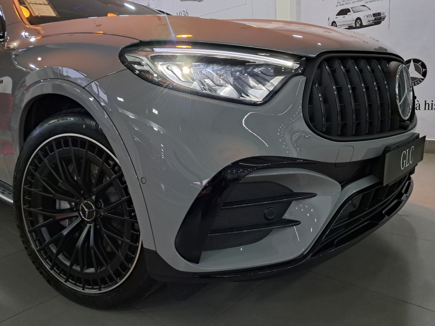 mercedes-benz glc 43 amg 2.0 mhev coupe 4matic speedshift.1