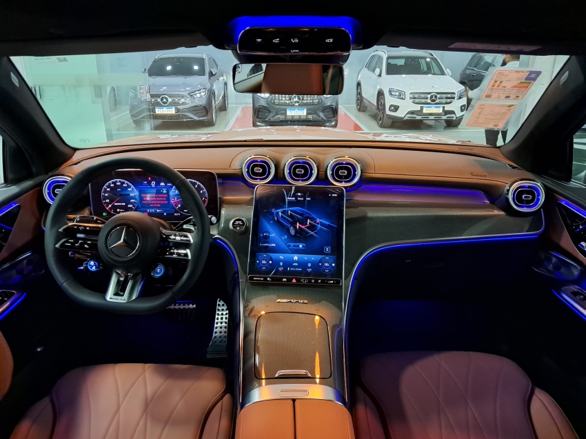 mercedes-benz glc 43 amg 2.0 mhev coupe 4matic speedshift.8