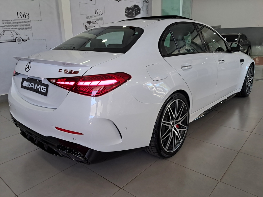 mercedes-benz c 63 amg 2.0 turbo phev s e performance 4matic+ speedshift.