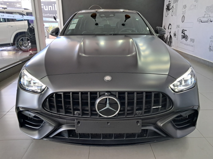 mercedes-benz c 63 amg 2.0 turbo phev s e performance 4matic+ speedshift.