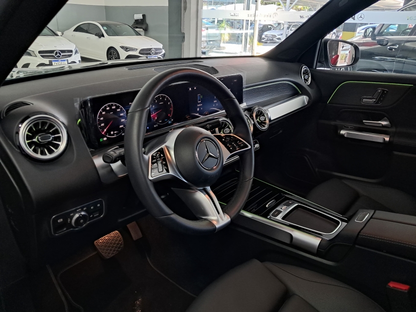 mercedes-benz glb 200 1.3 mhev progressive 7g-dct hibrido 4p automatico 2024